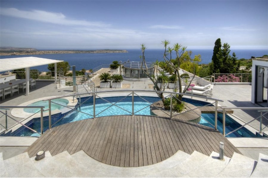 A luxurious fully-detached villa enjoying open sea views of the Mediterranean situated in Mellieha, Malta.