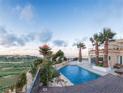 Mdina property pool area