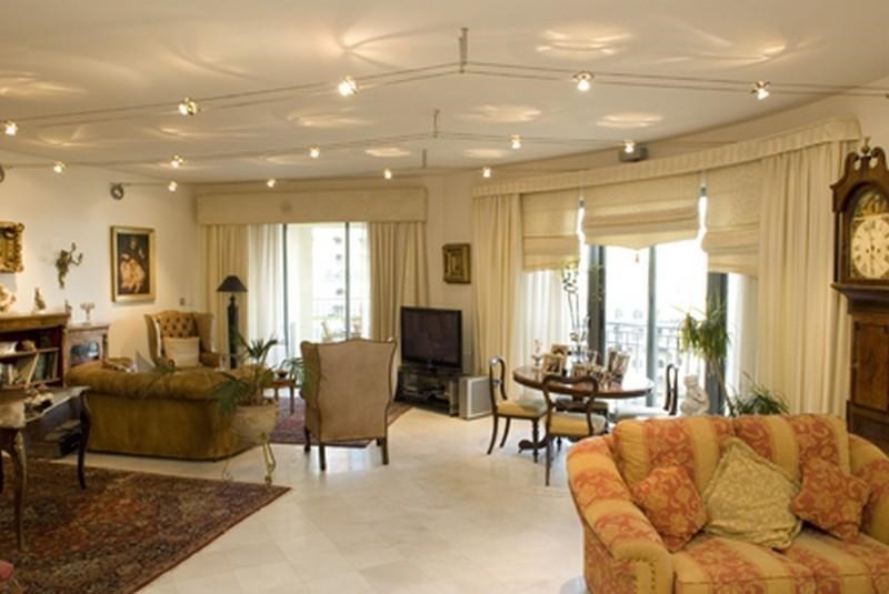 Multi-Level Luxury Apartment, Portomaso