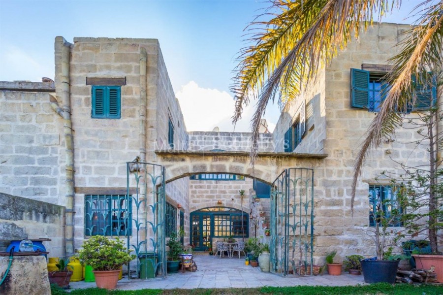 House of Character in Naxxar