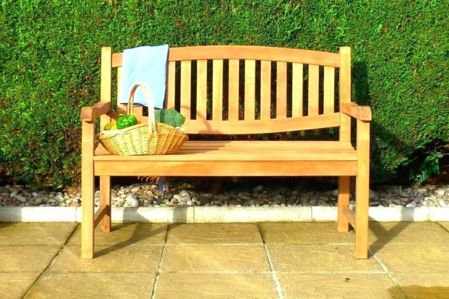 wooden bench