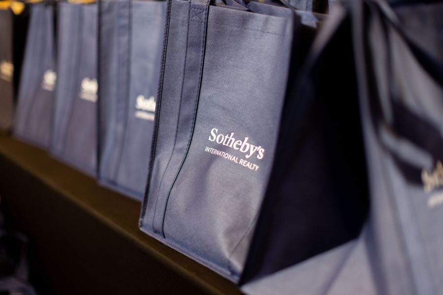 Sothebys 10 Anniversary 031